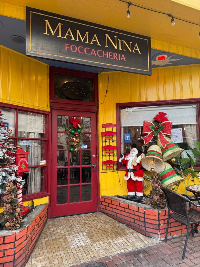 Moma Nina restaurant in Bethlehem, Pa